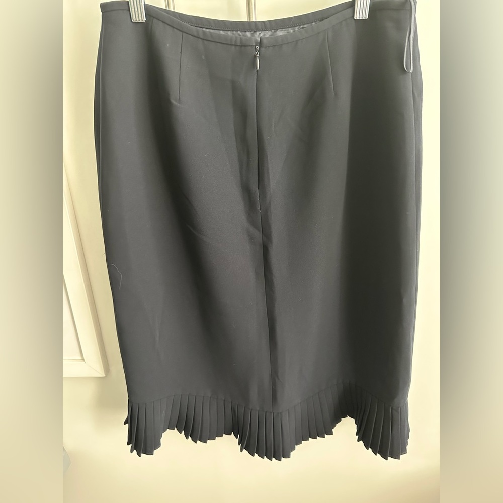 Le Suite Navy Skirt Size 10 - Picture 2 of 6